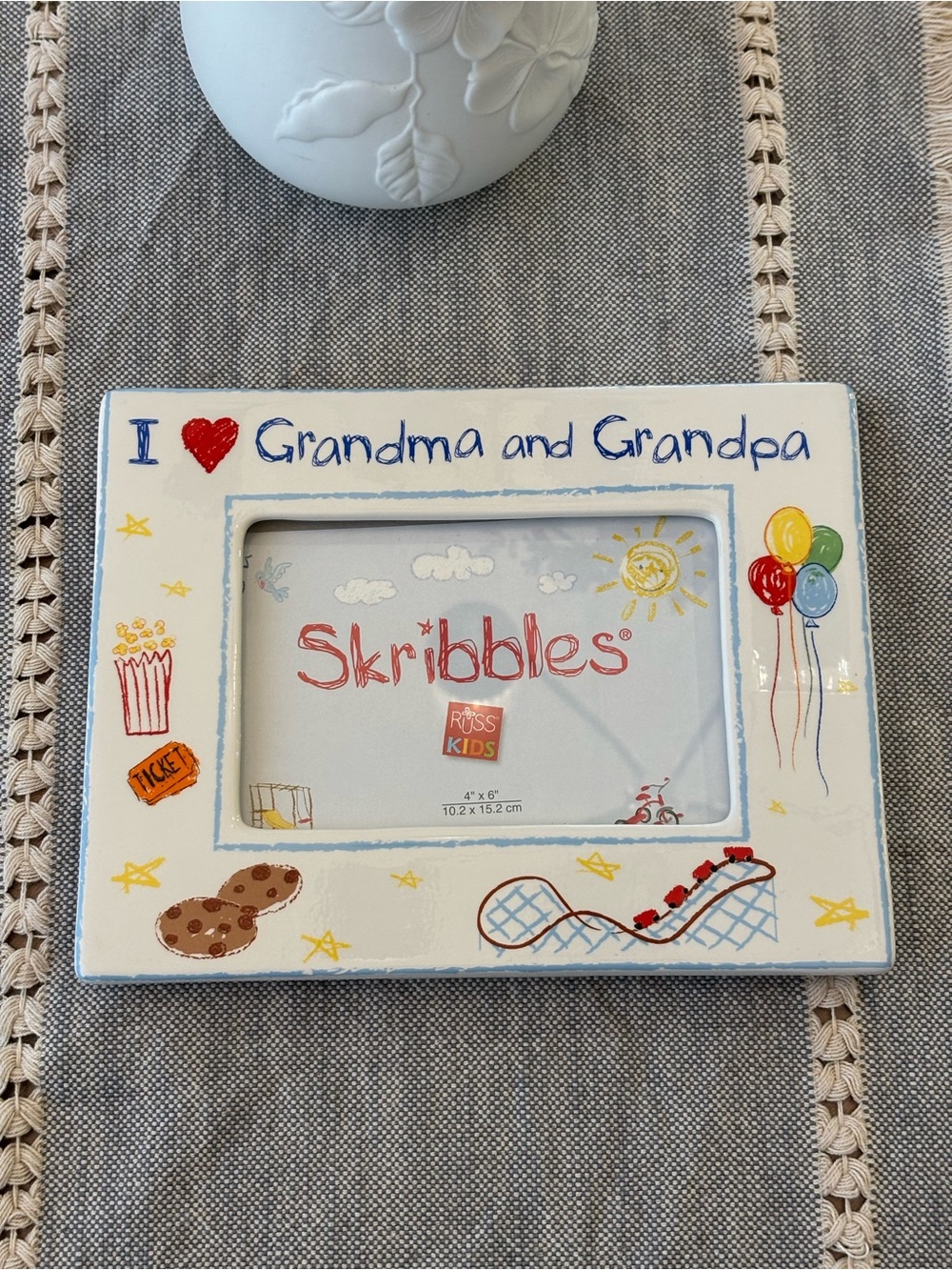 Skribbles 'I ❤️ Grandma and Grandpa' Ceramic Photo Frame - White